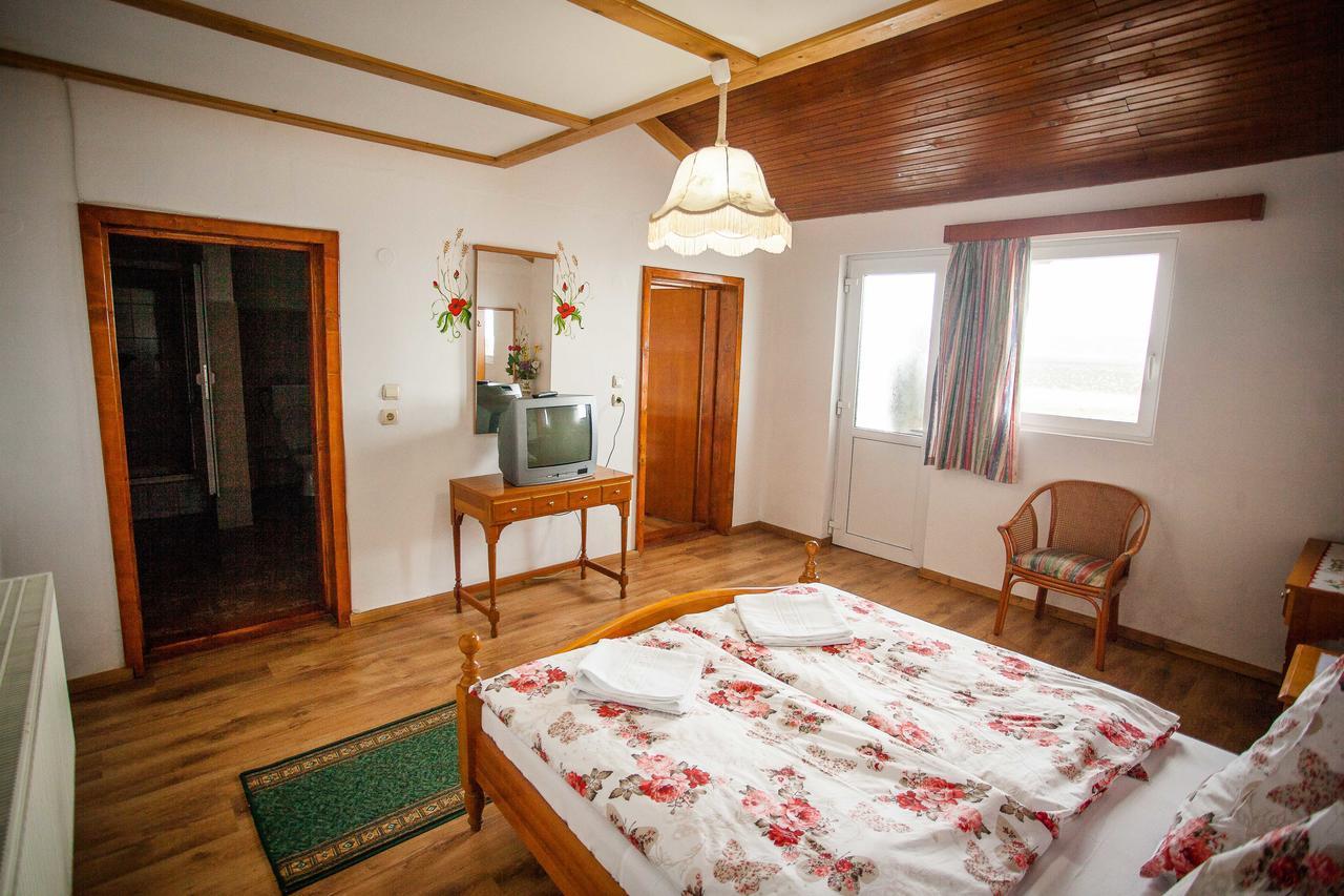 Casa Cerbului1 Hotel Sebeş Екстериор снимка