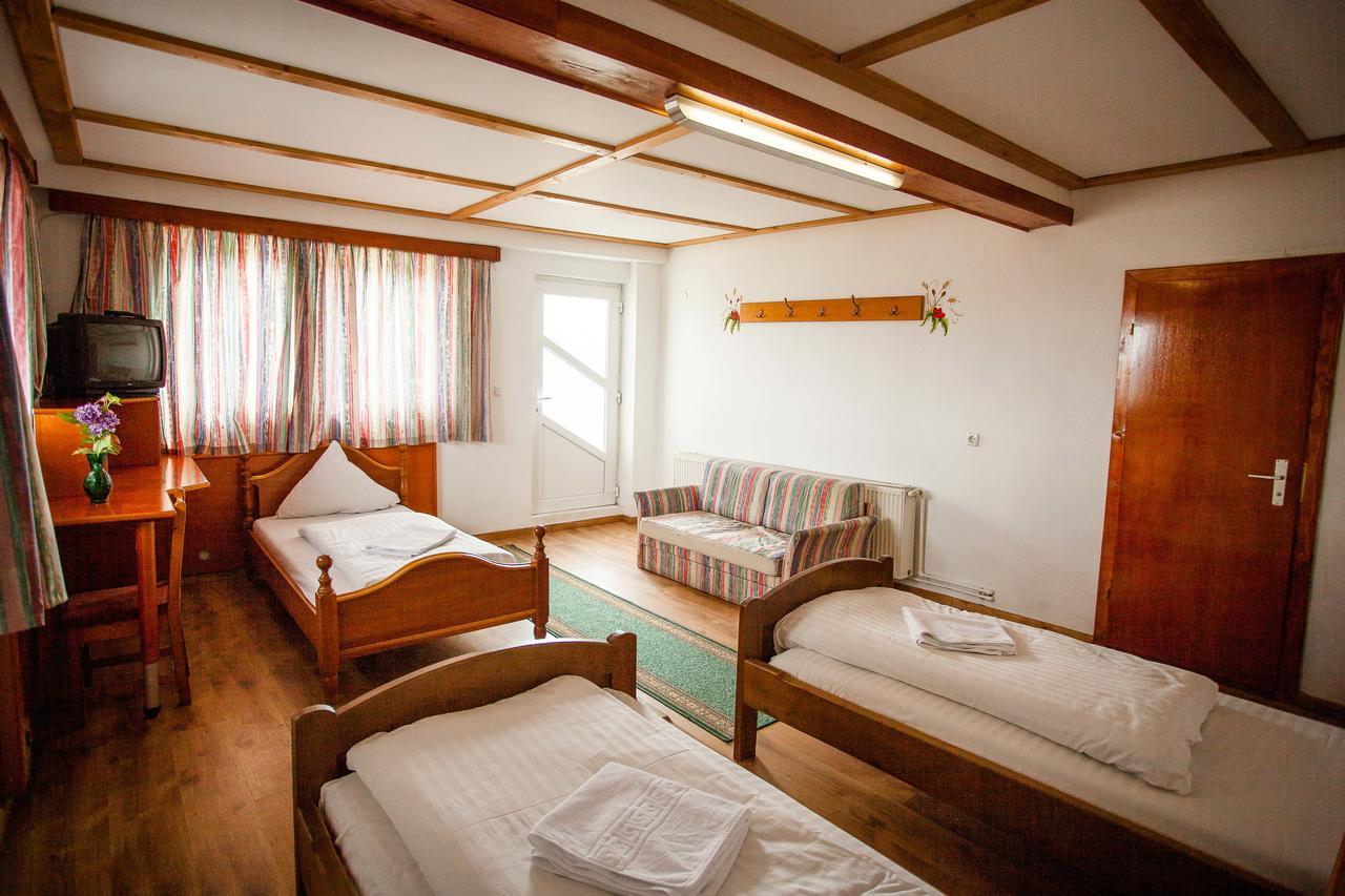 Casa Cerbului1 Hotel Sebeş Екстериор снимка